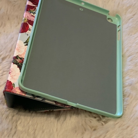 iPad mini case - Picture 4 of 10